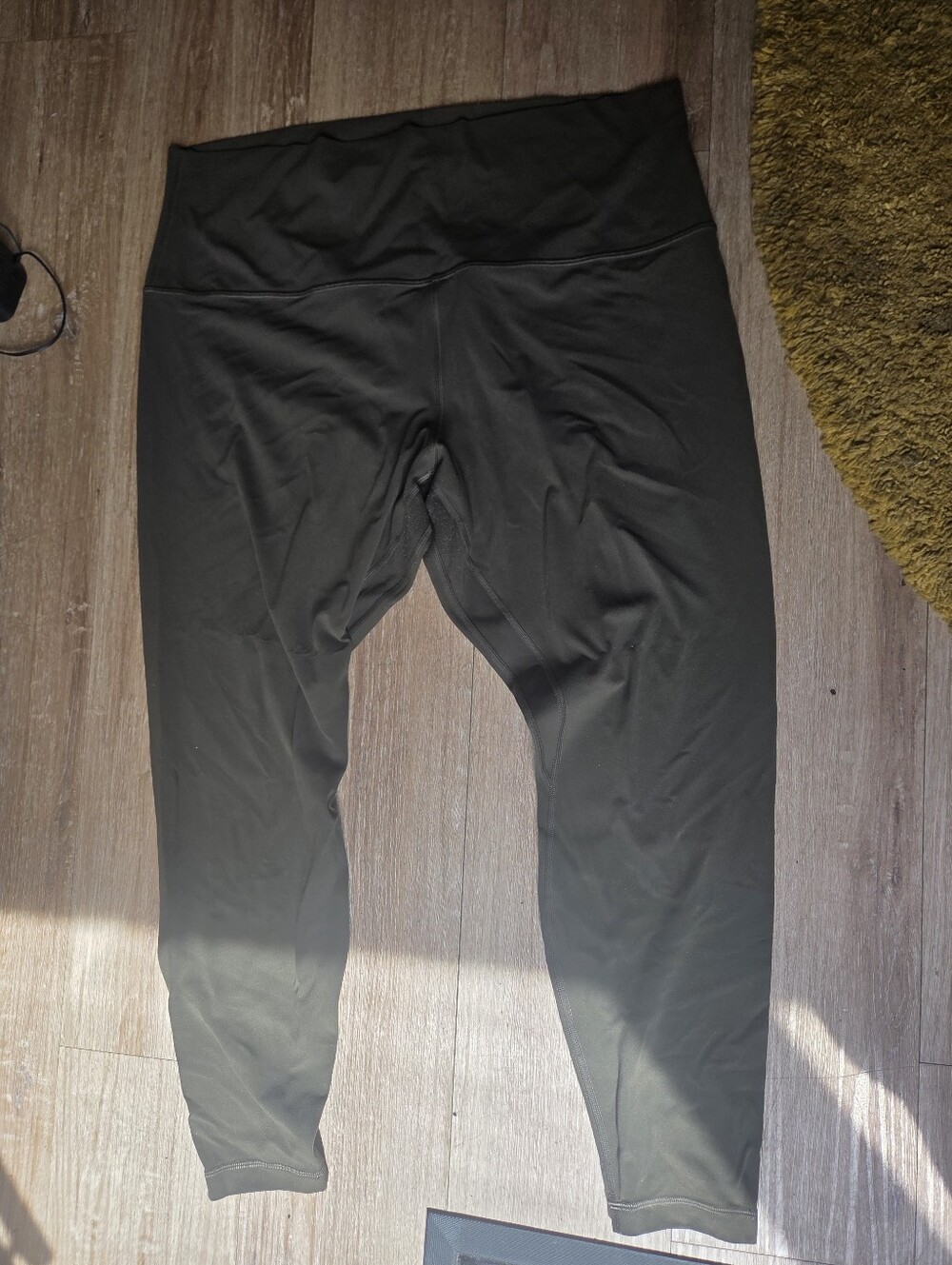 lululemon athletica Olive Green Leggings with Size Dot